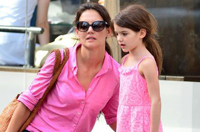 Masih Kecil, Putri Tom Cruise Sudah Pintar Dandan Sendiri