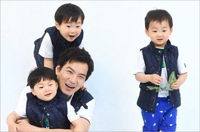 Imutnya Triplet Jadi Ballerino Cilik di 'Superman is Back'