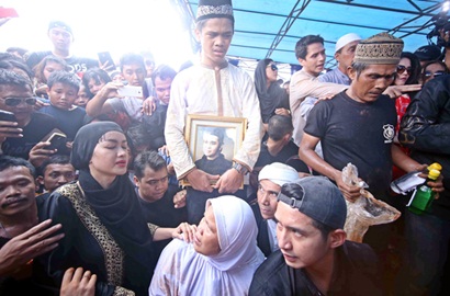 Kata Orang yang Memandikan Jenazah Olga: Badannya Gemuk, Keras