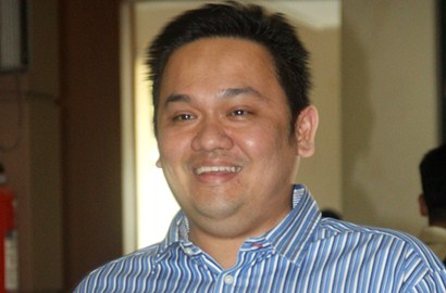 Farhat Abbas Bangga Sebut Dirinya Sebagai Artis Twitter