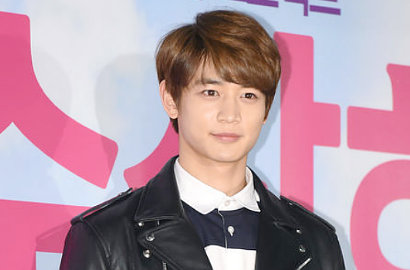 Minho SHINee Tunjukkan Dukungan ke Tim Sepak Bola Sang Ayah