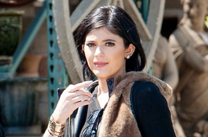 Keluarga Kardashian Akui Terkejut Dengar Kylie Jenner Dikabarkan Hamil