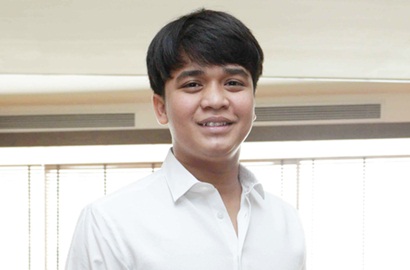 Billy Syahputra Siapkan 2 Ribu Buku Yasin Jelang Tahlilan 7 Harian Alm. Olga