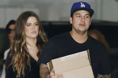 Khloe Kardashian Nangis Rob Menolak untuk Direhab