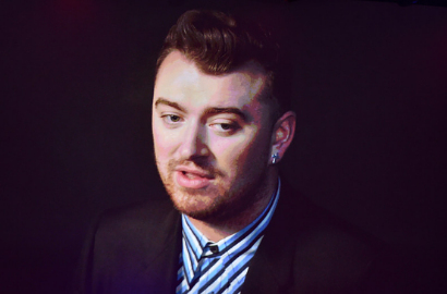 Sam Smith Terbang ke Paris Demi Dapatkan Inspirasi Album Baru