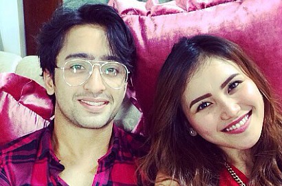 Ayu Ting Ting Dibully Karena Shaheer, Ayah Angkat Bicara