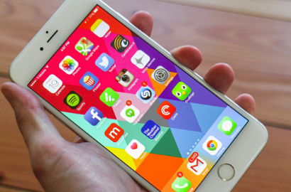Apple Rilis iOS 8.3 dengan Aneka Emoji 'Rasis'