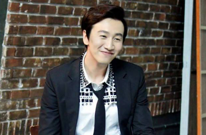 Lee Kwang Soo Akui Lebih Memilih 'Running Man' Ketimbang Kencan
