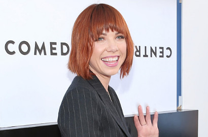 Carly Rae Jepsen Umumkan Album Kedua Bertajuk 'E.MO.TION'