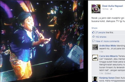 Hina Busana Jawa di Facebook, Seorang Gadis Dihujat Netter