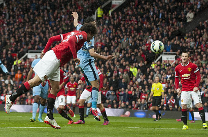 Perang Saudara, Manchester United Taklukkan Manchester City 4-2
