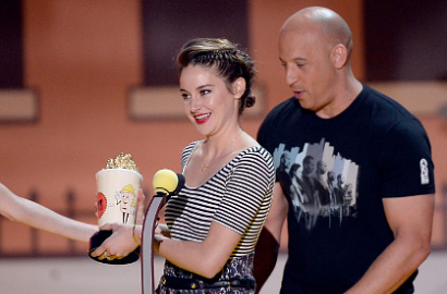 Shailene Woodley Kalahkan Jennifer Lawrence di MTV Movie Awards 2015