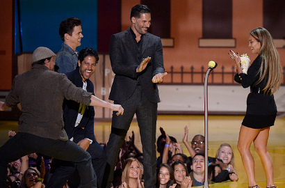 Channing Tatum Pamer Twerking pada Jennifer Lopez di MTV Movie Awards