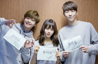 Kim So Hyun, Sungjae dan Nam Joo Hyuk Tampil Ceria di 'School 2015'