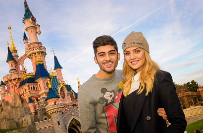 Zayn Malik-Perrie Edwards Diisukan Akan Menikah di Disneyland Juni