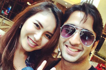 Shaheer Sheikh Bikin Ayu Ting Ting Semangat Belajar Bahasa Inggris