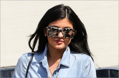 Baru 17 Tahun, Kylie Jenner Sudah Kepikiran Ingin Punya Anak