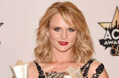 Wow, Miranda Lambert Ternyata Menang Besar di ACM Awards 2015