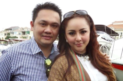 Usai Perang Kata dengan Farhat Abbas dan Mesra Lagi, Akun Twitter Regina Diblokir