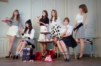 A Pink Manjakan Fans dengan MV 'Promise U'
