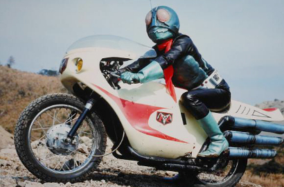 Pakai Kostum Kamen Rider, Pendeta di Jepang Berburu Pengemudi Mabuk