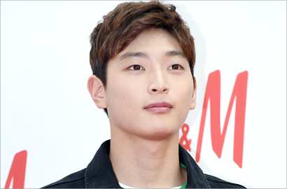 Tinggalkan JYP, Jinwoon 2AM Masuk ke Mystic Entertainment