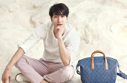 Kenakan Baju Kasual, Siwon SuJu Tetap Keren dengan Helianthus