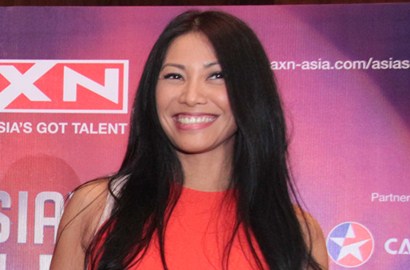 Tulis Surat Terbuka untuk Jokowi, Anggun Tuai Kritikan dari Netter