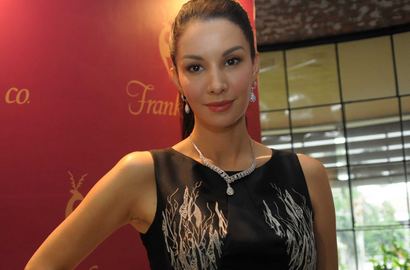 Toko Berlian Tutup, Nadya Hutagalung Masih Kebanjiran Order