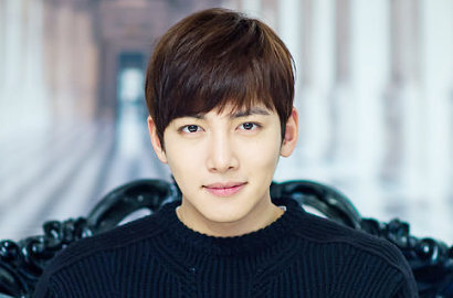 Ji Chang Wook Hadiri Pesta Perayaan Kepopuleran 'Healer' di Tiongkok