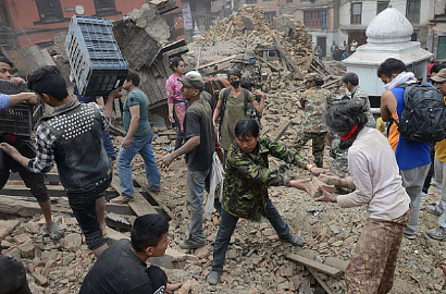 Gempa Nepal Diperkirakan Telah Menelan Paling Tidak 3.800 Korban Meninggal
