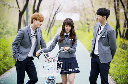 Tayang Perdana, Rating 'School 2015' Paling Bontot