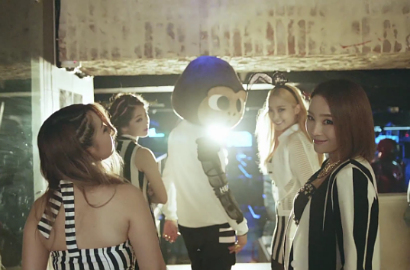 Bora Sistar Cs Tampil Keren di MV 'Feed Back'
