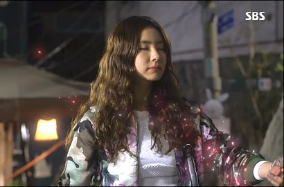 Sutradara Ungkap Pembuatan Efek Visual di 'Girl Who See Smells'