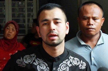 Mobil Mewah Raffi Ahmad Ditilang Polisi?