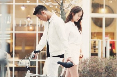Beenzino Terpesona Kecantikan Krystal f(x) di Iklan Etude