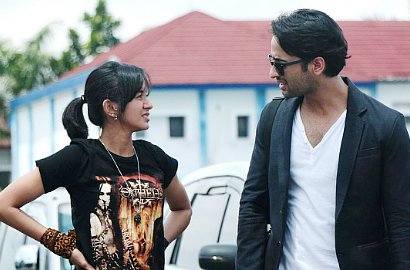 Karena Ayu Ting Ting Penonton 'Turis Romantis' Shaheer Belum Capai Target?