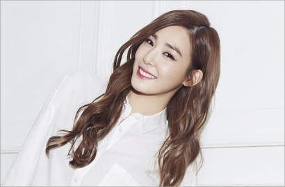 Wah, Tiffany SNSD Hapus Foto Kumpul Bareng Artis YG Entertainment