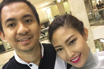 Ayu Dewi Disebut-Sebut Dimarahi Suami Karena Anak Operasi Jempol