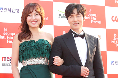 'Partisan' Jadi Pembuka, Dong Wan Shinhwa Sukses Jadi MC Jeonju Film Festival