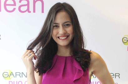 Pevita Pearce Kabur Ditanya Isu Dilamar Anak Bos Taksi