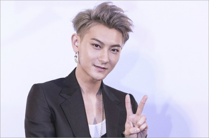 Tao EXO Update Weibo dengan Pesan Misterius Bikin Fans Khawatir