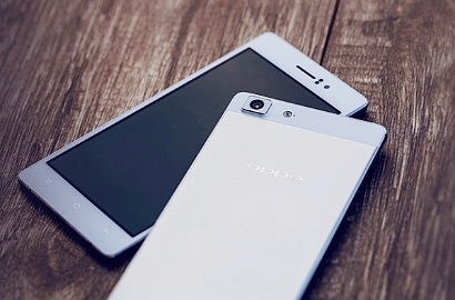 Berbodi Metal, Oppo R7 Bakal Saingi Samsung Galaxy A7?