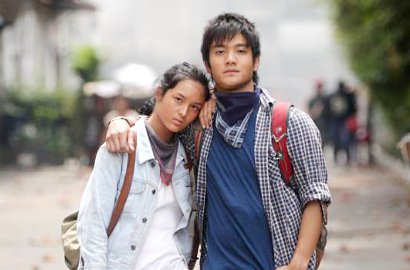 Film 'Dibalik 98' Siap Bersaing di Indonesian Choice Awards 2015