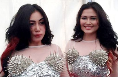 Jelang Ramadhan, Duo Serigala Tunda Rilis 'Tusuk Dari Depan'