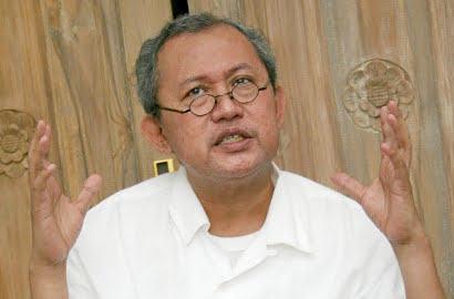 Jenazah Pepeng Disambut Tahlil dan Takbir Saat Tiba di Rumah Duka