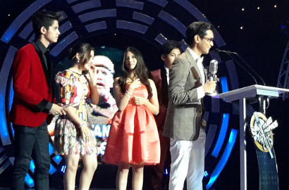 Afgan Sabet Gelar Penyanyi Pria Paling Ngetop di SCTV Music Awards 2015