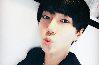 Sapa ELF dengan Bahasa Indonesia, Yesung Pakai Aplikasi Penerjemah?