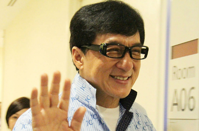 Jackie Chan Manfaatkan Status Sebagai Selebriti untuk Sebar Kebaikan