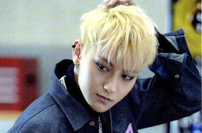 Tao EXO Jual Mobil Mewahnya Demi Berobat ke Amerika?